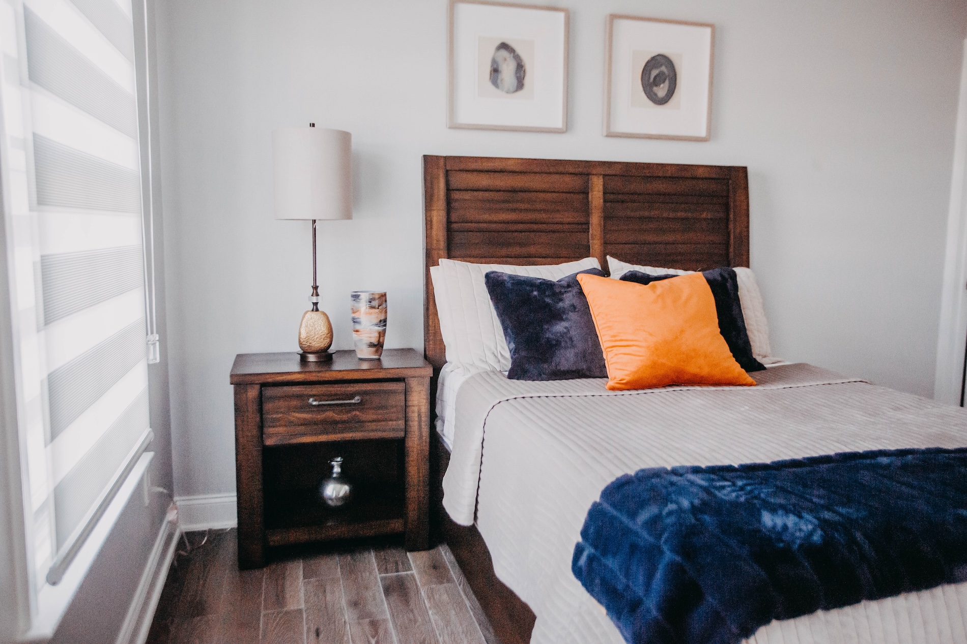 Bedroom Design Orange And Blue