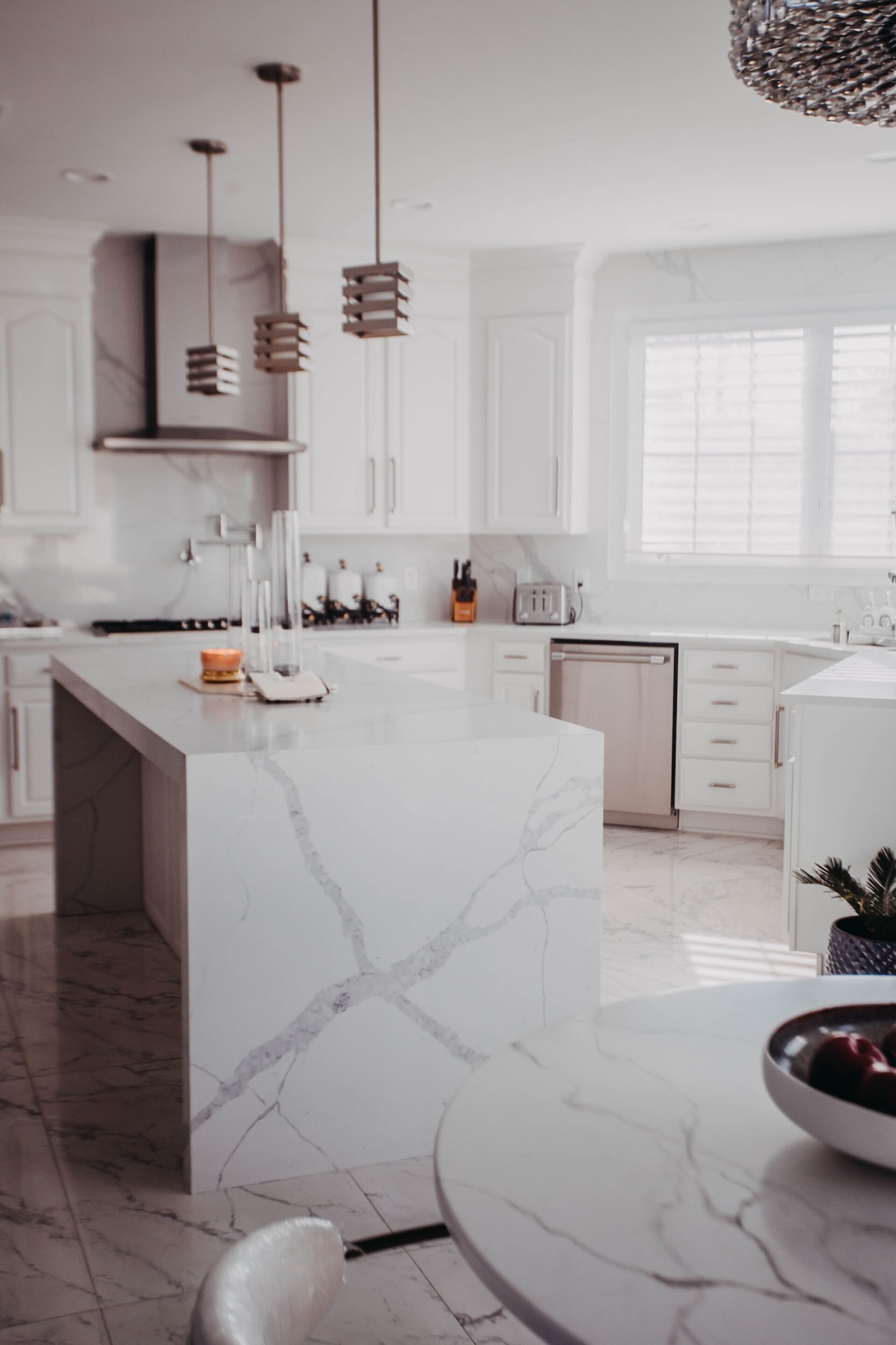 Waterfall Island Kitchen Design Marble